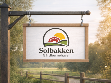 Solbakken Logo